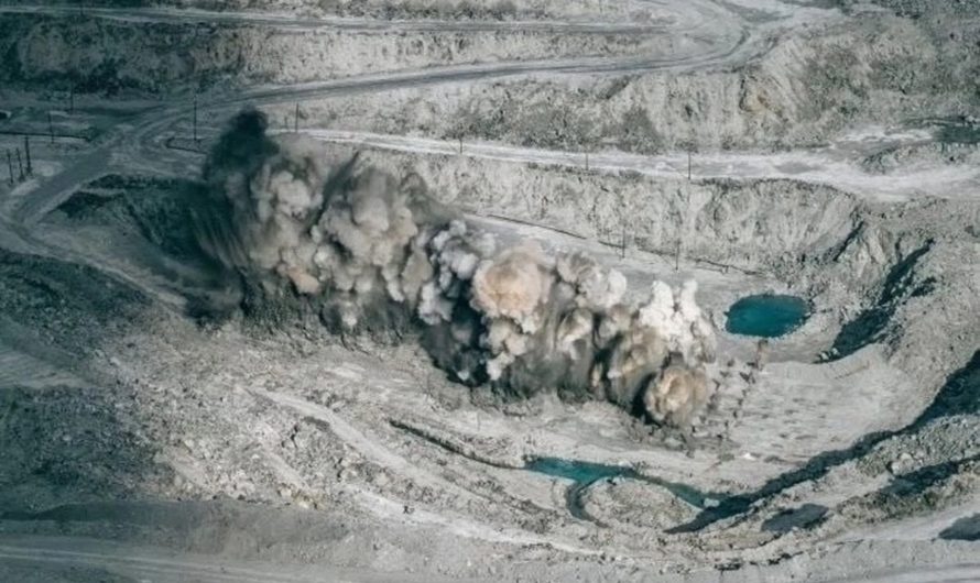 Карьер «Оренбургских минералов» Ясного углубили и модернизировали