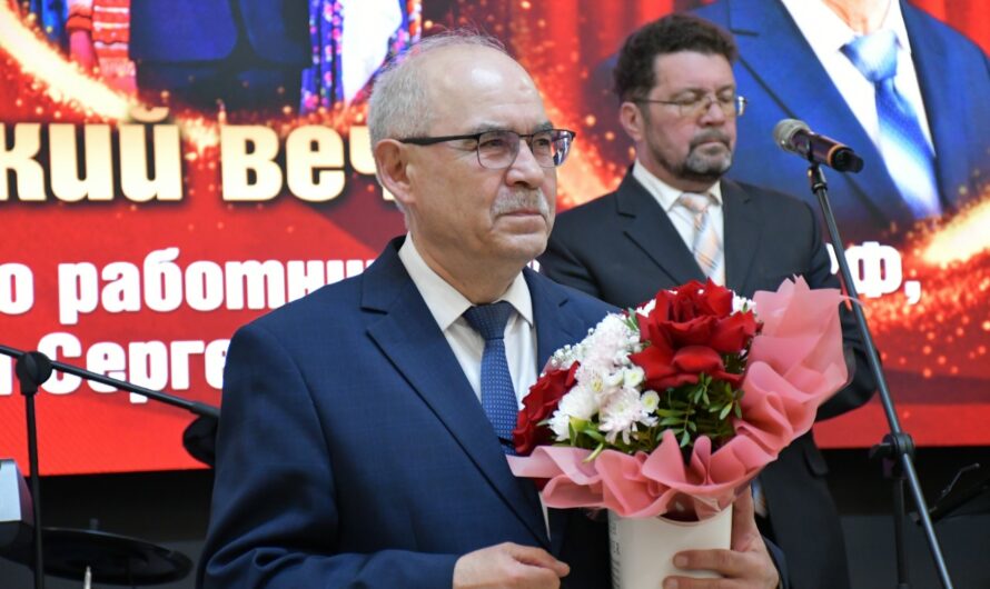 В Оренбурге прошел творческий вечер композитора Сергея Шамкаева