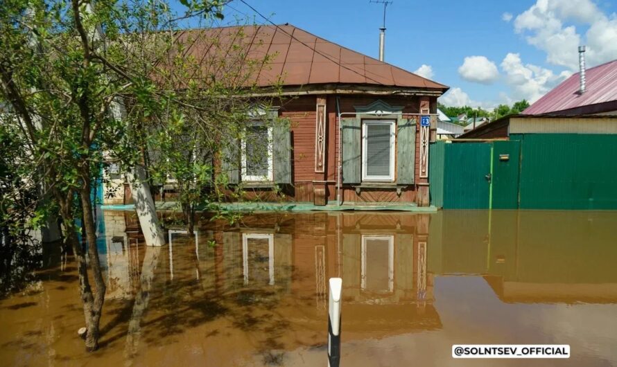 В Бугуруслане 38 домов остаются подтопленными