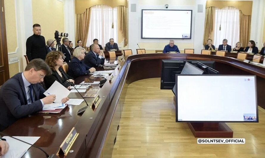 Солнцев призвал глав муниципалитетов не медлить с подключением соцобъектов к теплу